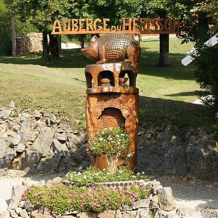 Auberge Du Herisson La Chaux-du-Dombief Buitenkant foto